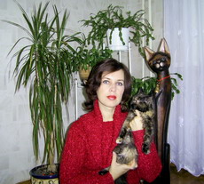 Кошка Масяня со своей подопечной